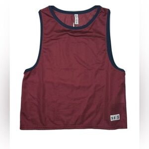 Under Armour Size Large Women’s Maroon Athletic Basketball Tank Top. New